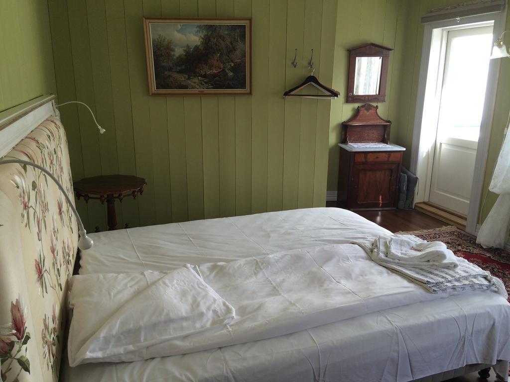 غريمستاد Gjestehuset Ibsen المظهر الخارجي الصورة